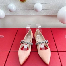 Roger Vivier flat shoes